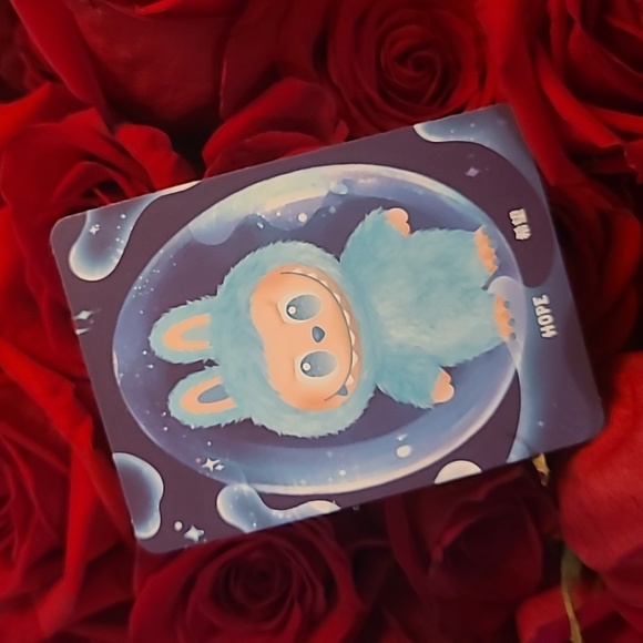 POP MART THE MONSTERS - Big IntoEnergy, HOPE (Blue Labubu) - Picture 5 of 5